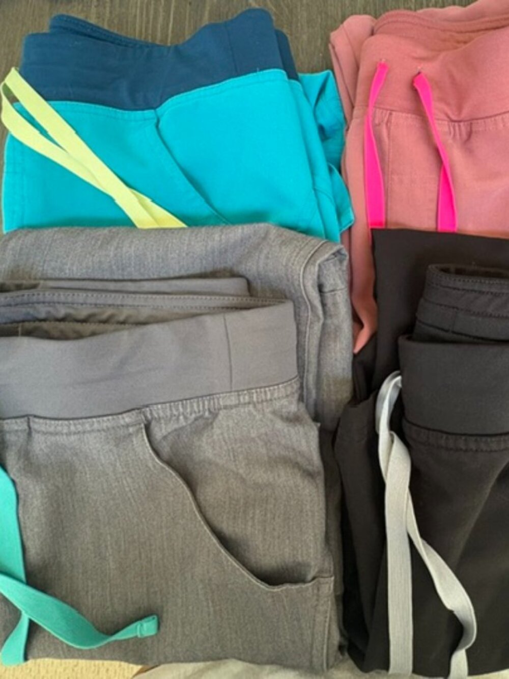 FIGS Lot Pants